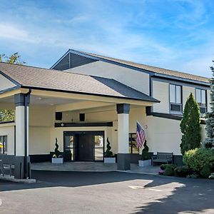 Clarion Inn